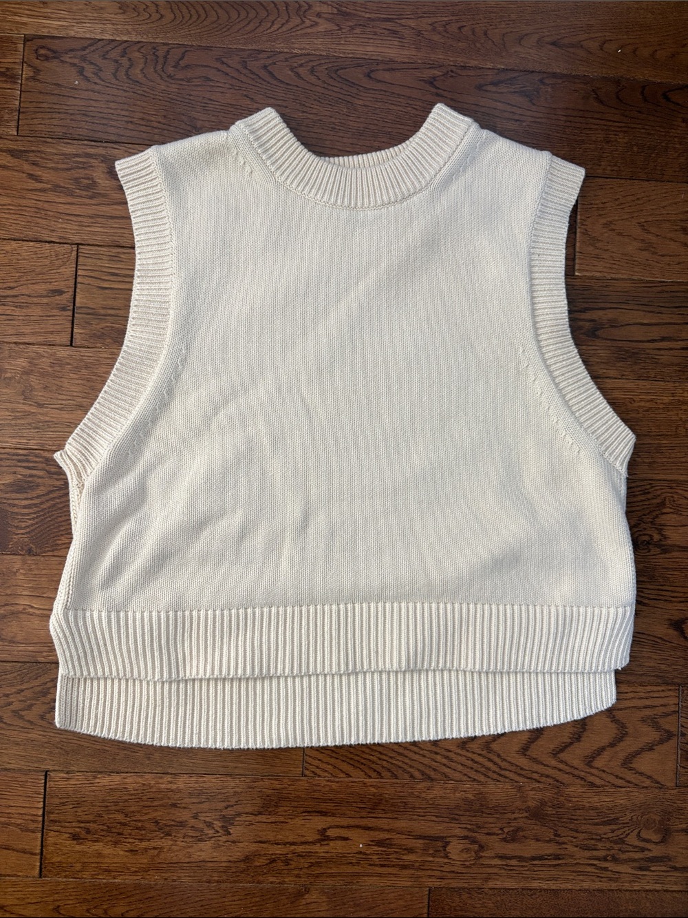 Cream Knit BOXY Sleeveless Sweater Vest